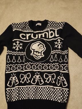 Crumbl Limited Edition Christmas Sweater Size S